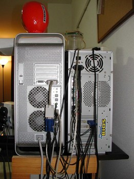 旧PC背面の雑多なケーブルたち02.JPG